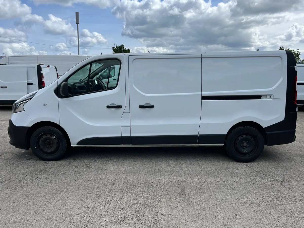 Renault Trafic 2021 - Image 4