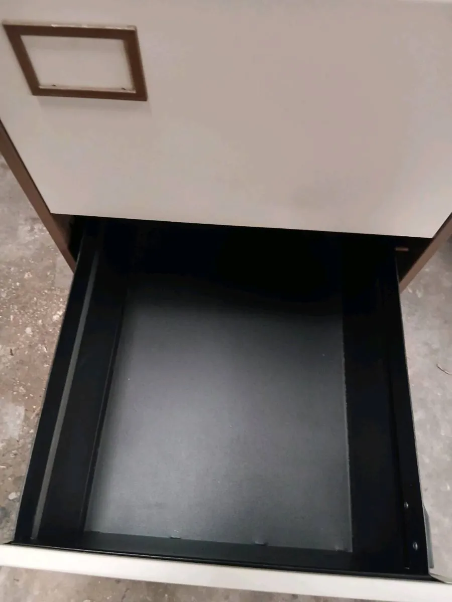 Filing Cabinet - Image 2