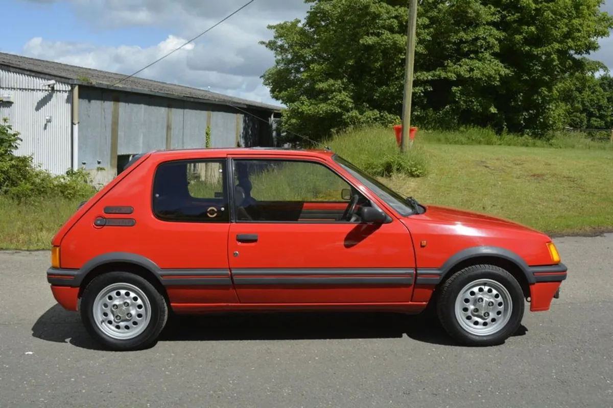 Peugeot 205 GTI - Image 2