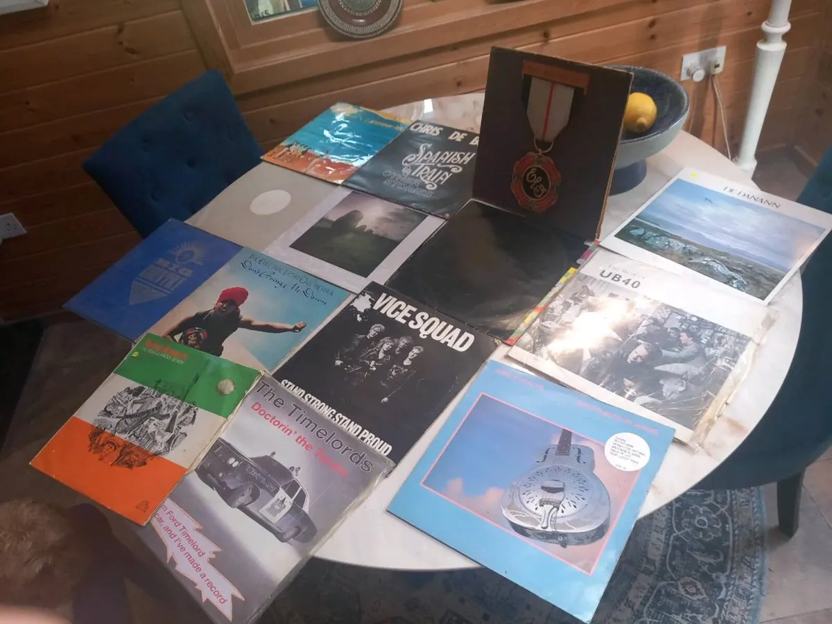13 original LPs, price for the lot, D18 - Image 1