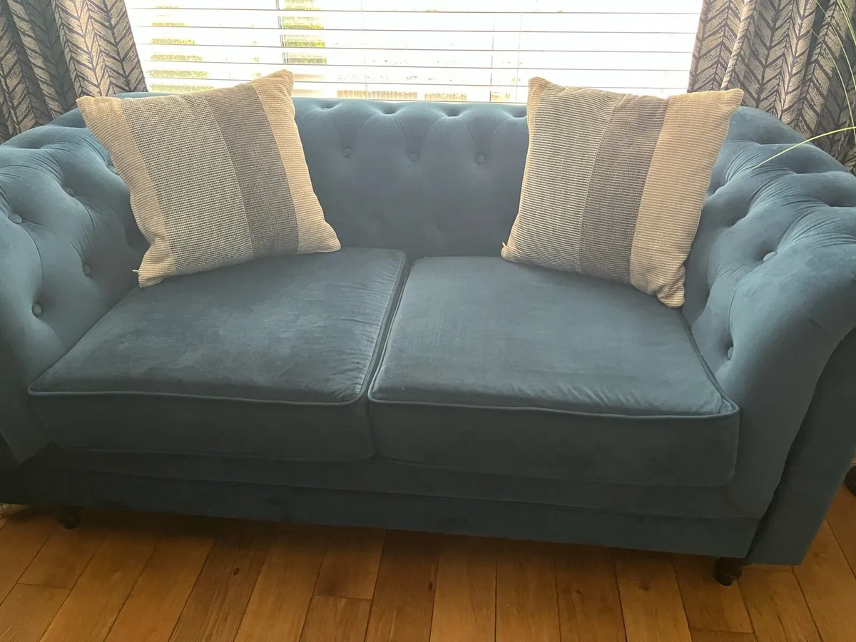 Couches - Image 2