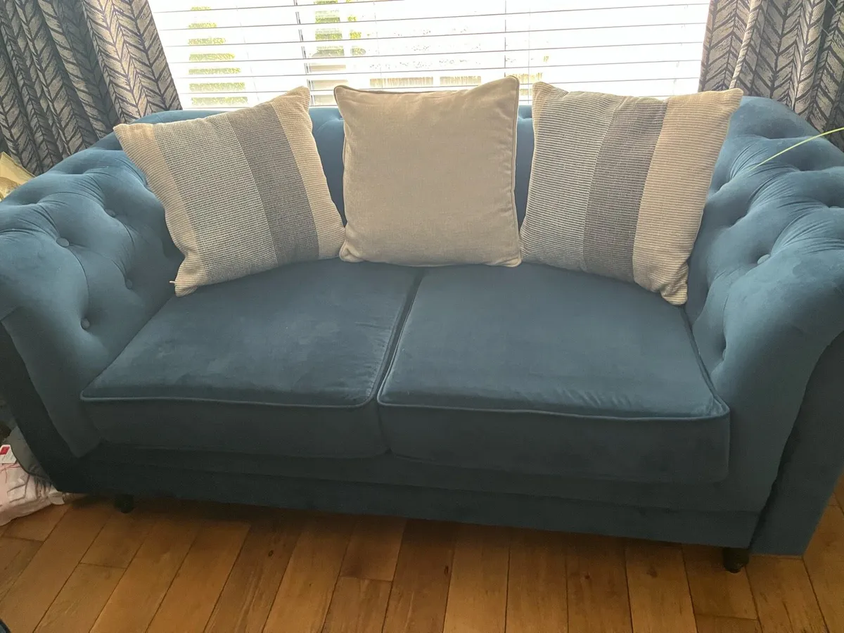 Couches - Image 3