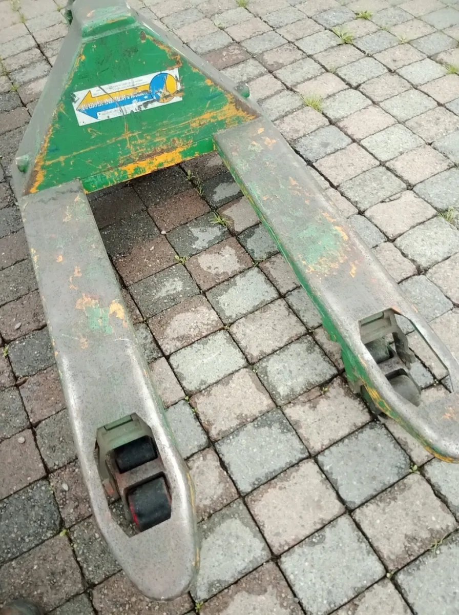 Pallet truck - Image 3