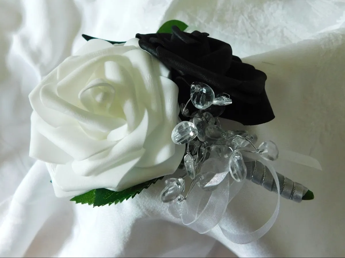 Wedding Buttonhole with Black and White Foam Roses - Image 3