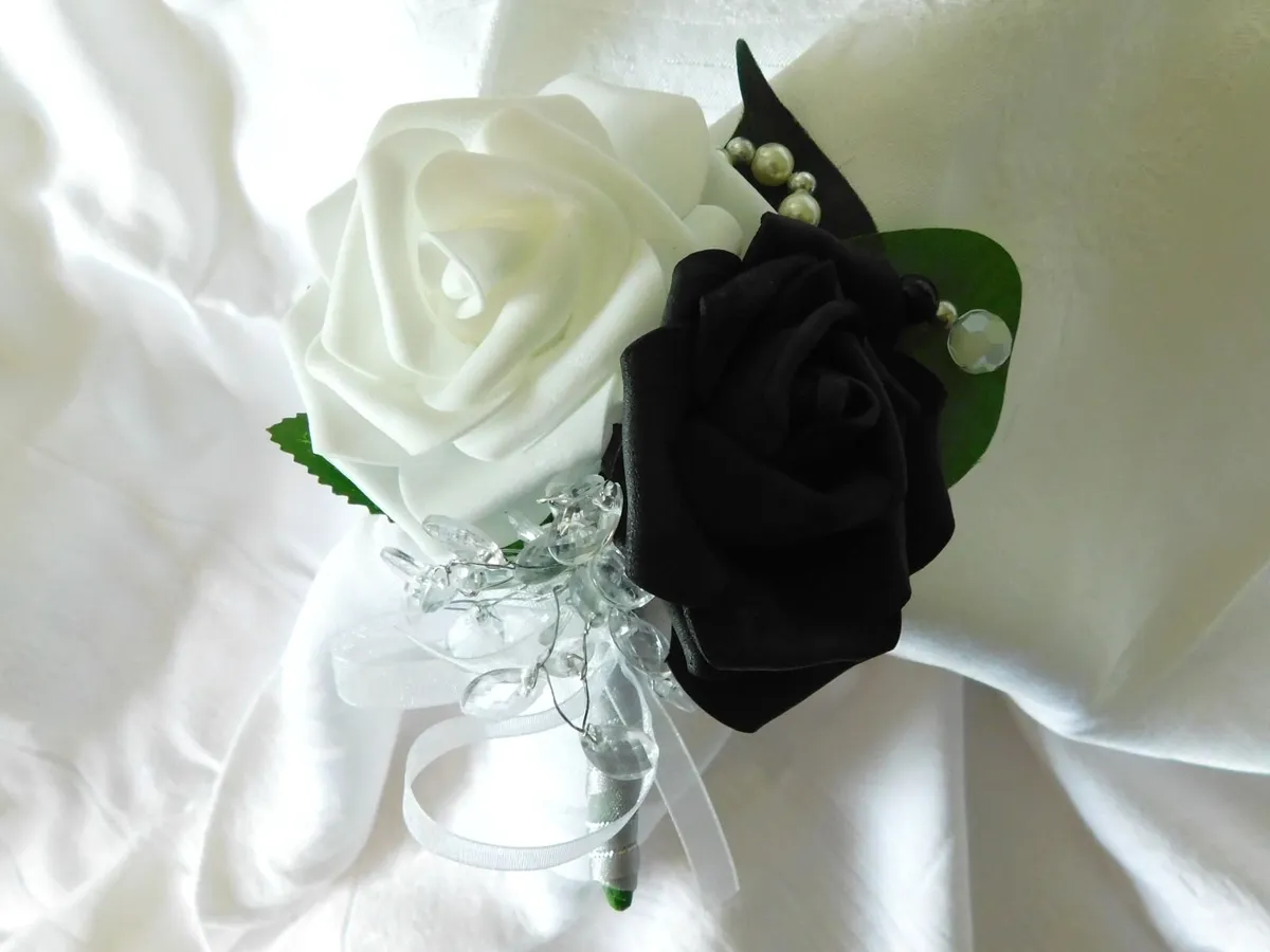 Wedding Buttonhole with Black and White Foam Roses - Image 4