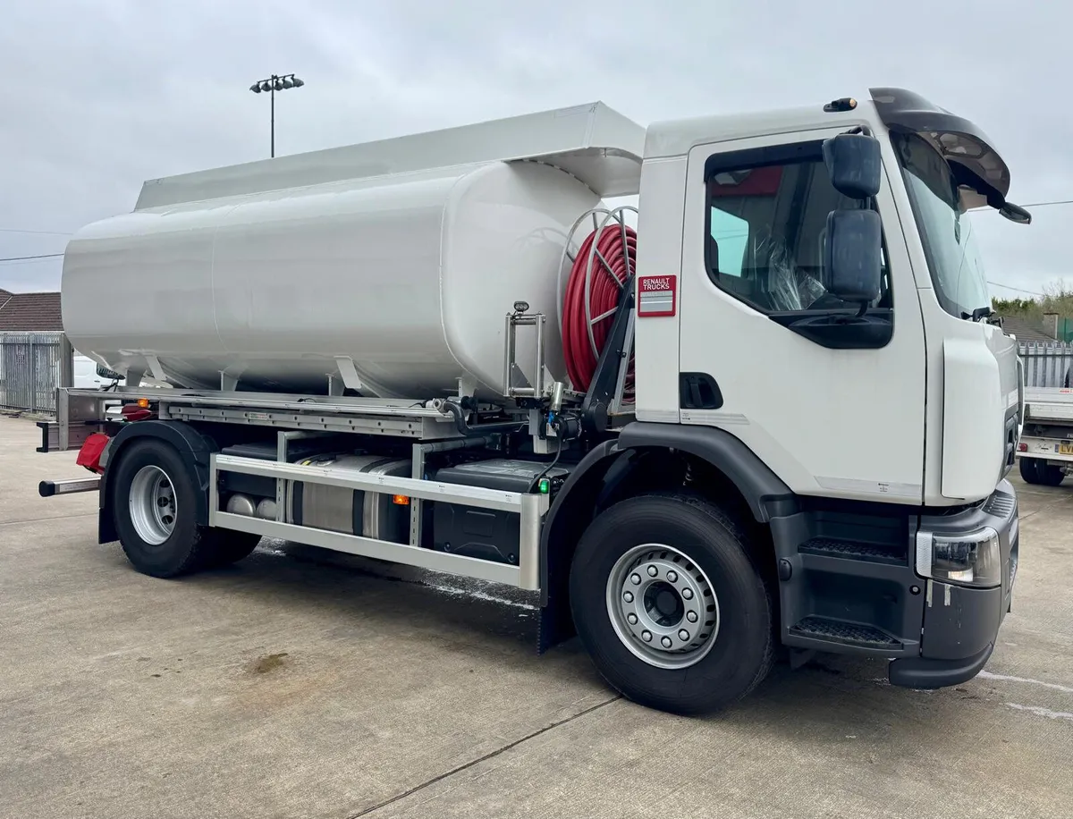 Renault Oil Tanker - Image 3