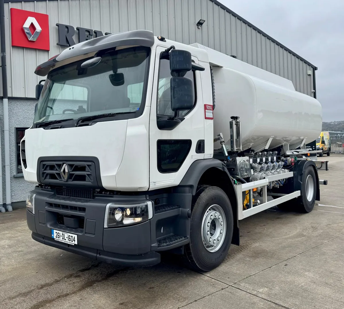 Renault Oil Tanker - Image 1