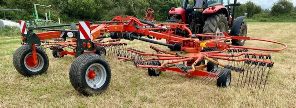 Kuhn GA7501 + twin rotor rake - Image 3