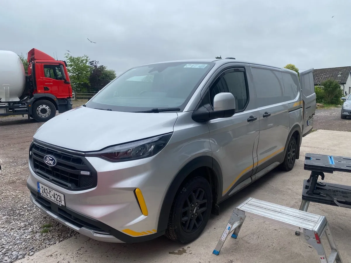 Ford Transit Custom Trail 2024 - Image 2