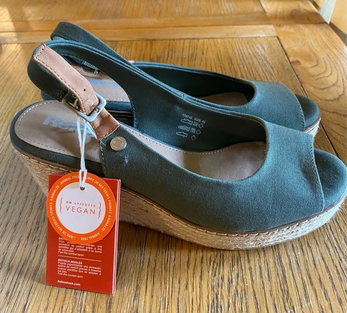 Khaki Green Wedge Sandles - Image 2