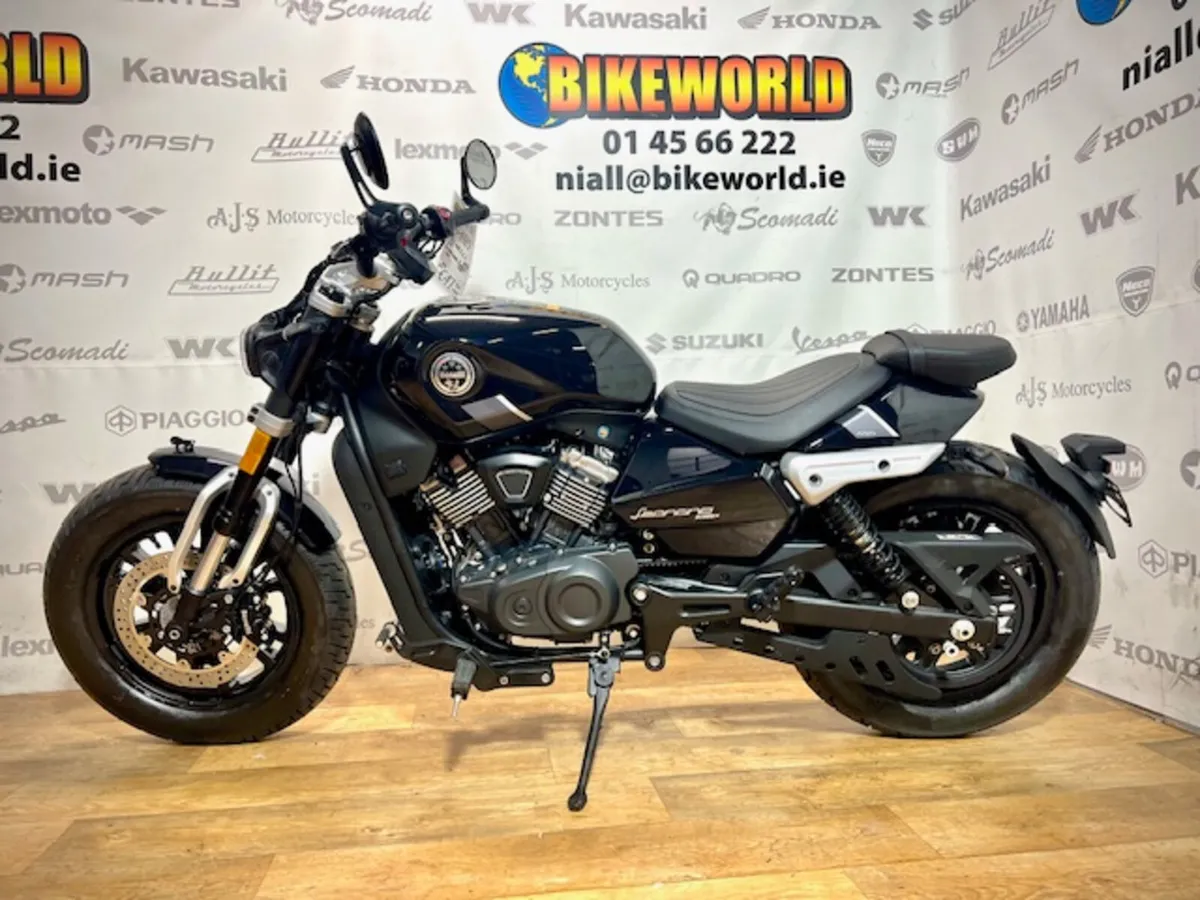 Benelli Leoncino Bobber 400 - Image 3