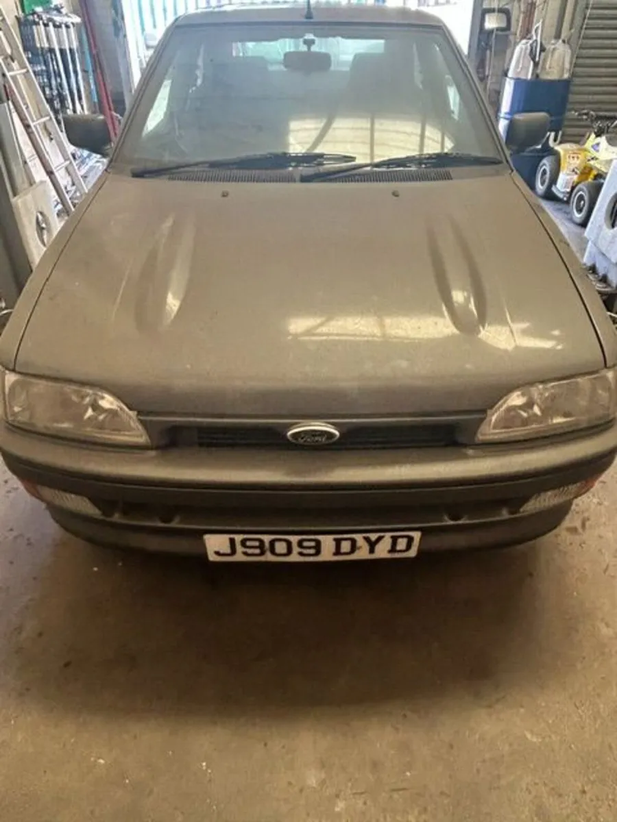 Ford RS 2000 - Image 2