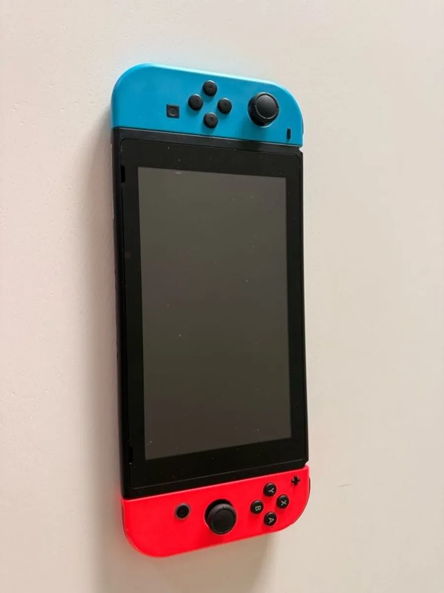 Nintendo switch with Bluey game - Image 2