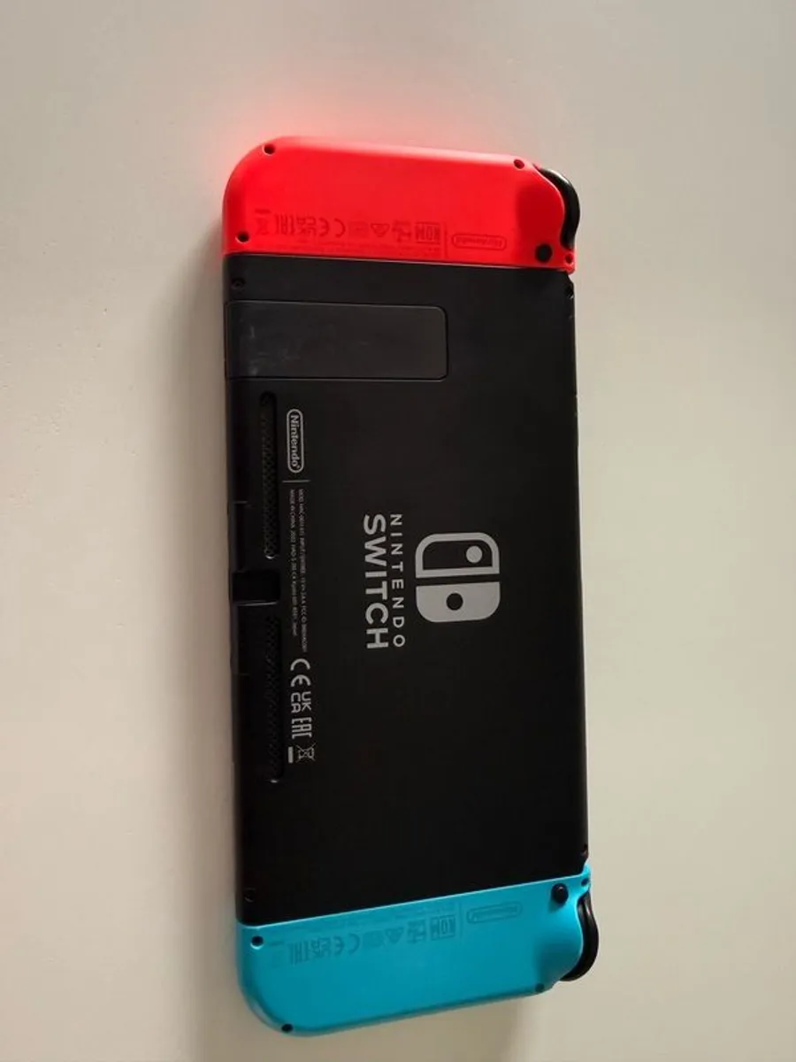 Nintendo switch with Bluey game - Image 4