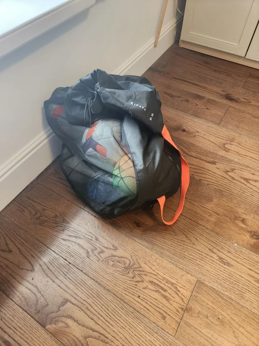 football balls, bag and cones etc - Image 4