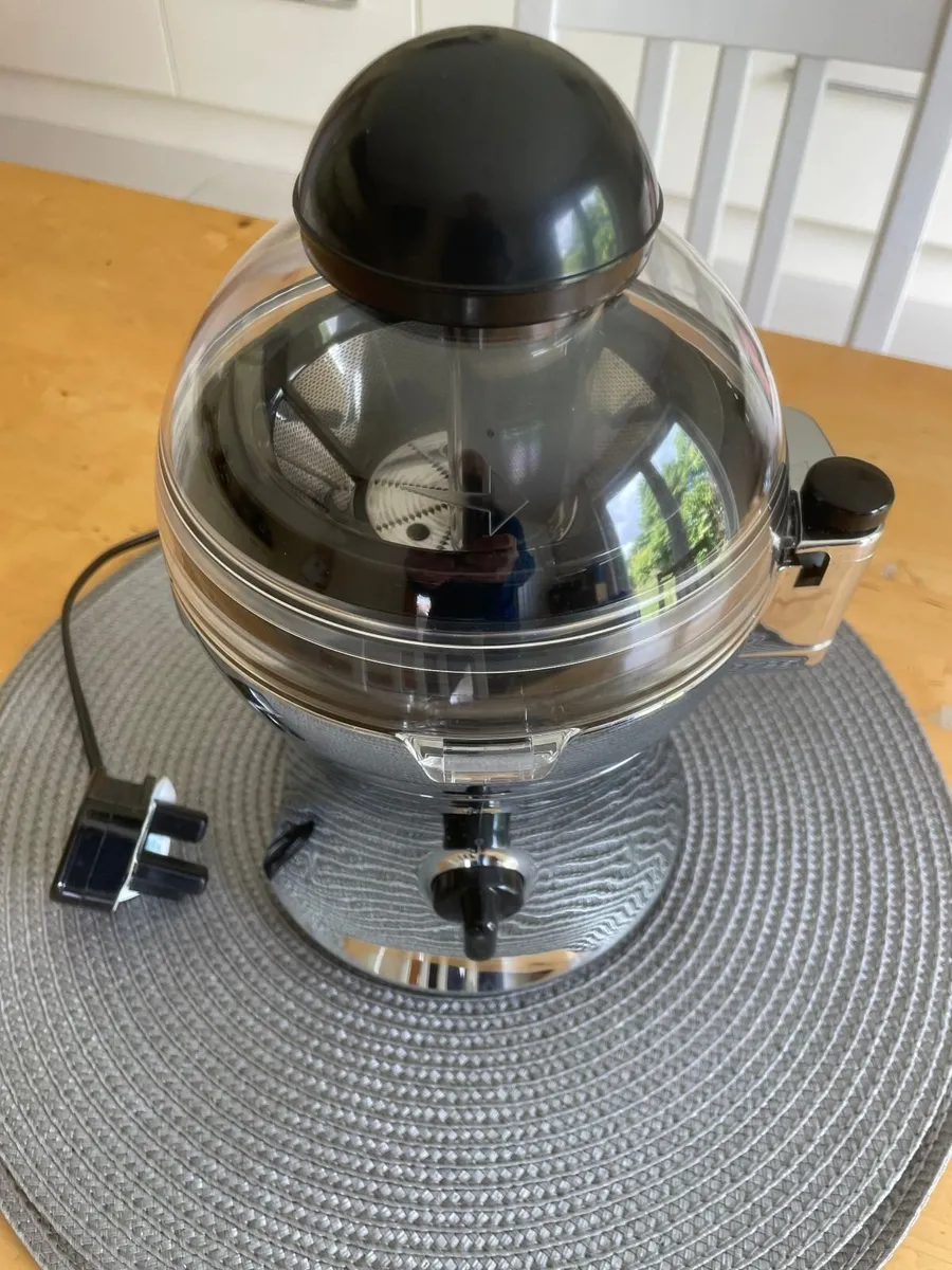 Kenwood Juicer - Image 1