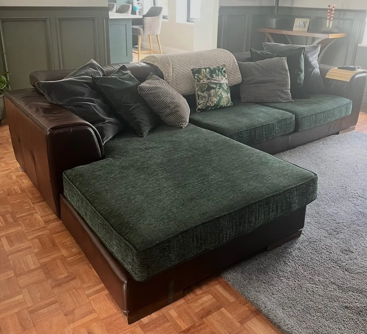 Sofa - Image 4