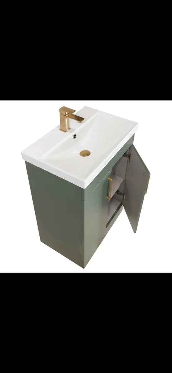 Bathroom vanity - Image 3