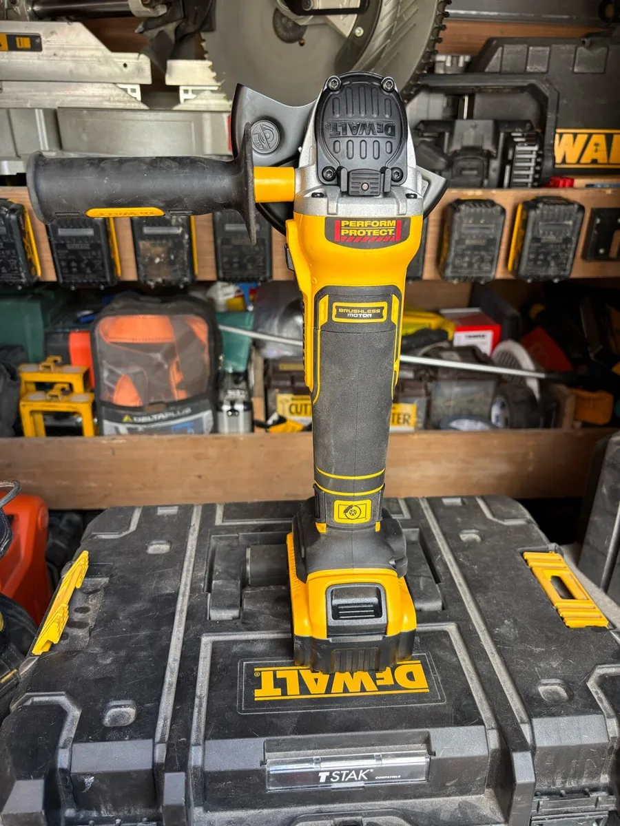 Dewalt mini grinder - Image 4