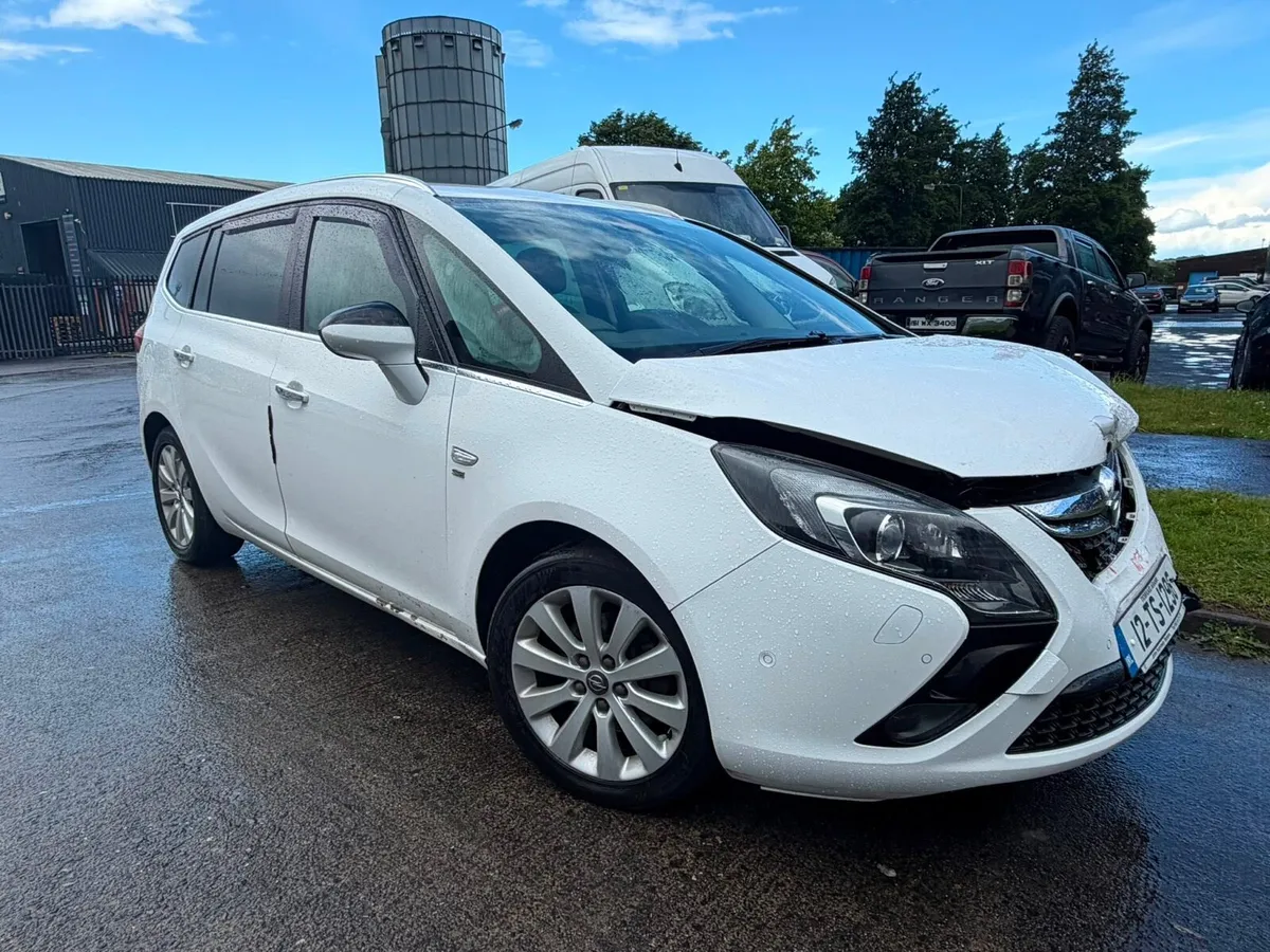 2012 Opel Safira (7 seater) - Image 1