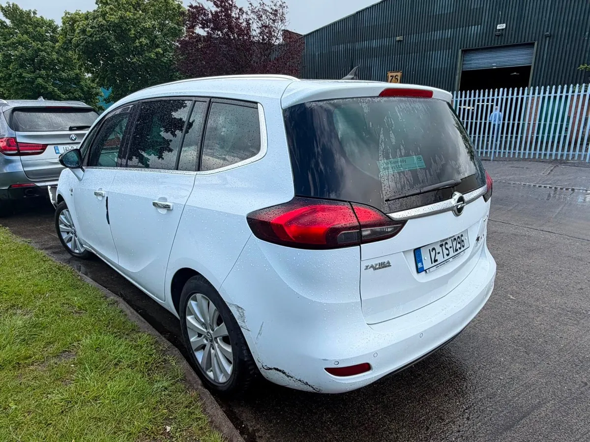 2012 Opel Safira (7 seater) - Image 3