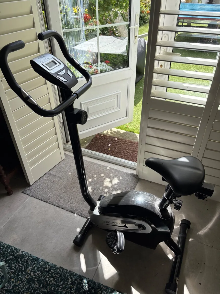 Exercise bike - Image 1