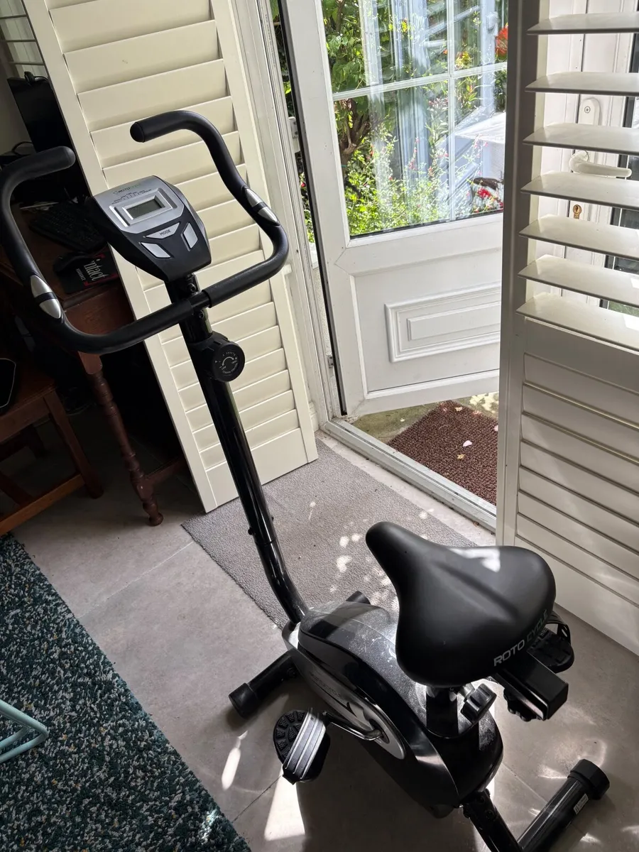 Exercise bike - Image 2
