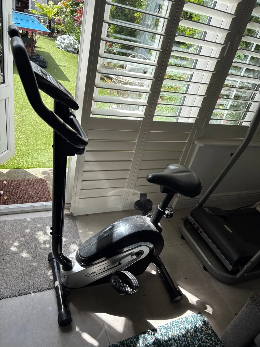 Exercise bike - Image 3