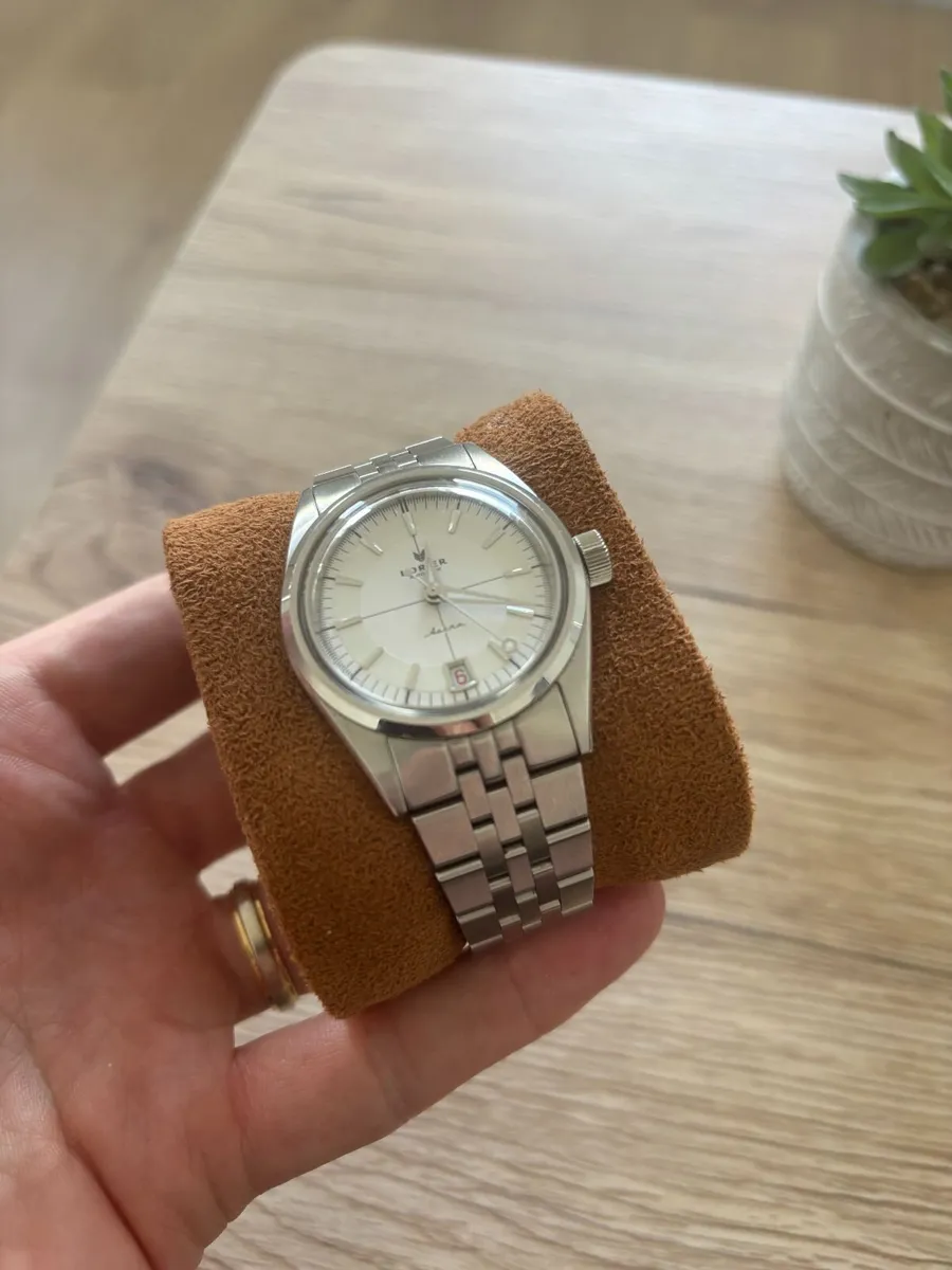 Lorier Astra Watch - Image 3