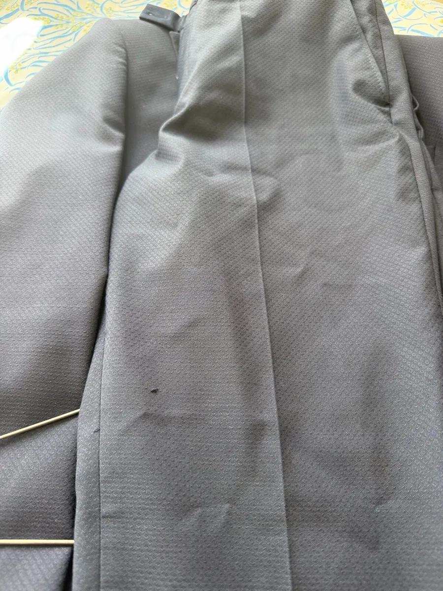 Benetti suit - Image 3