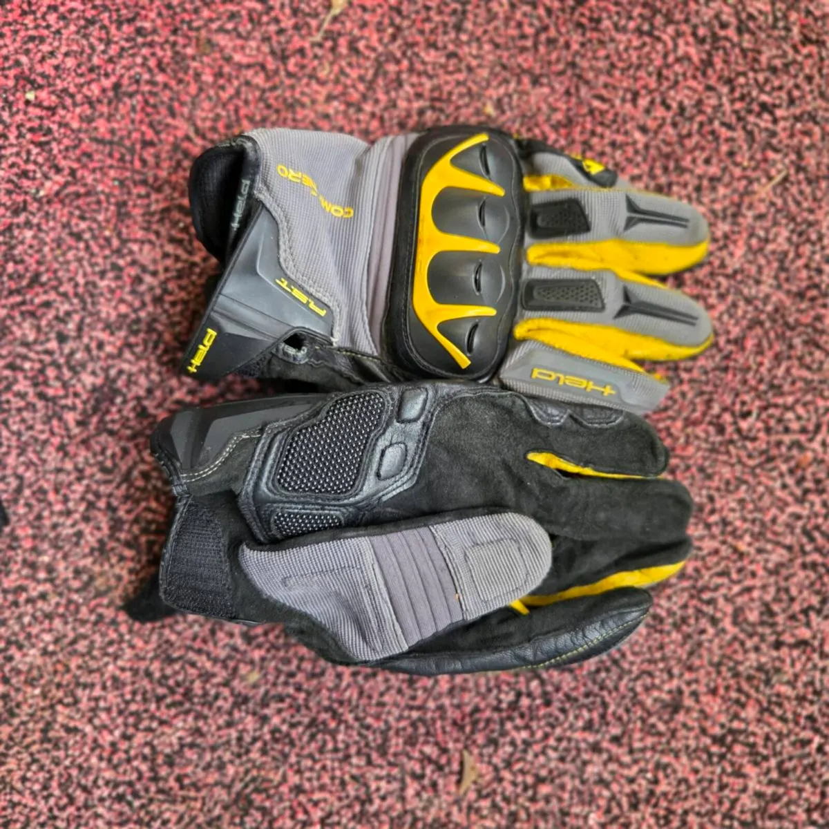 Gloves - Image 2