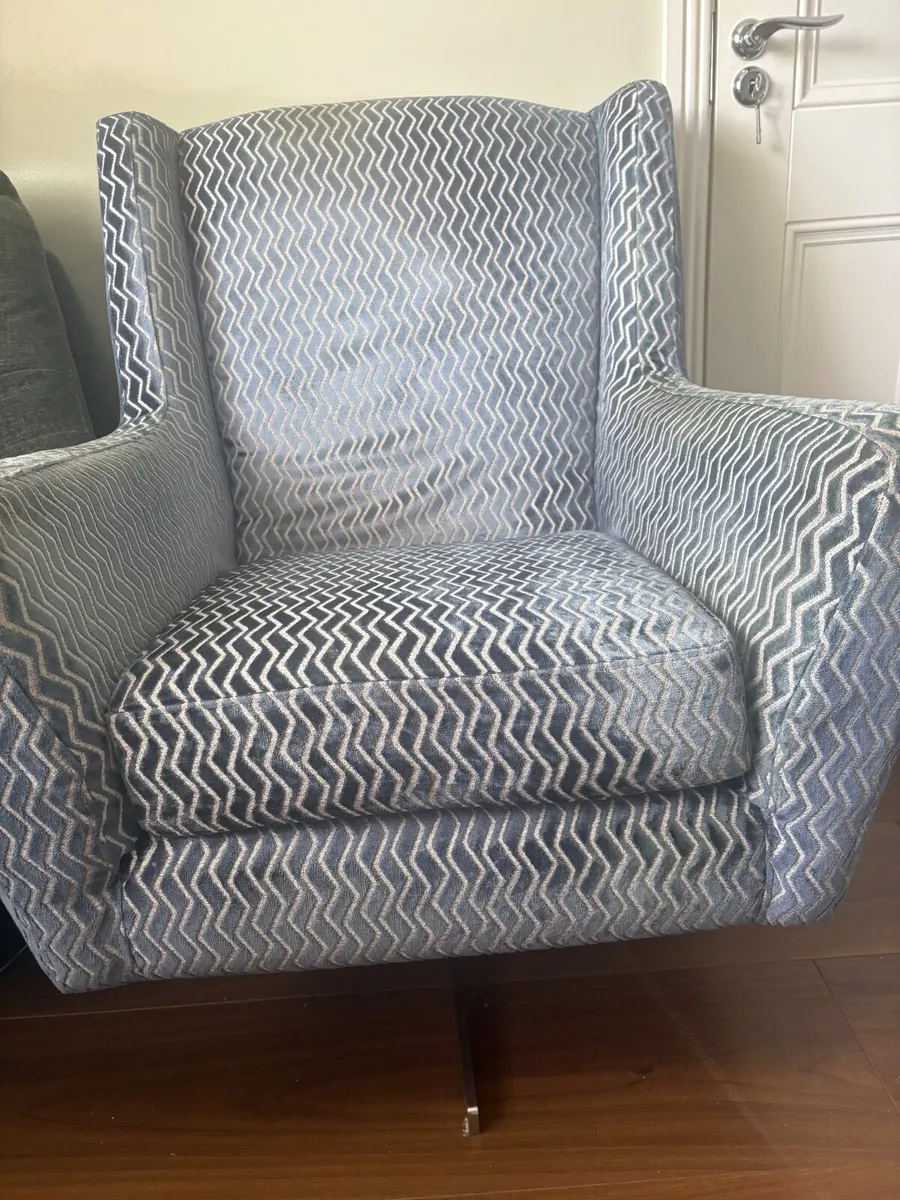 Swivel Chair - Image 1
