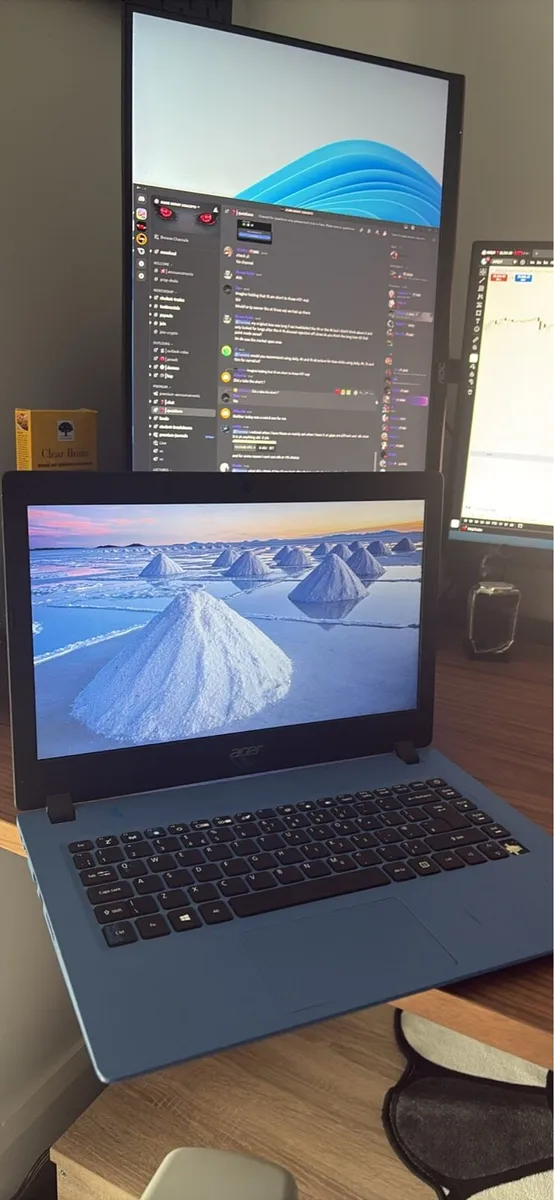Laptop - Image 2
