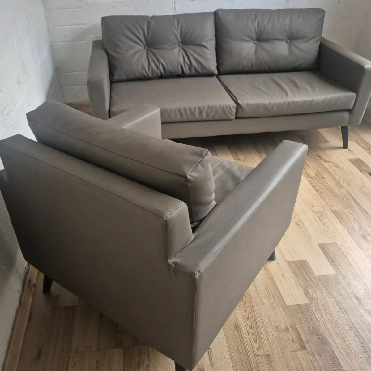 Couch set. DUBLIN DELIVERY - Image 2