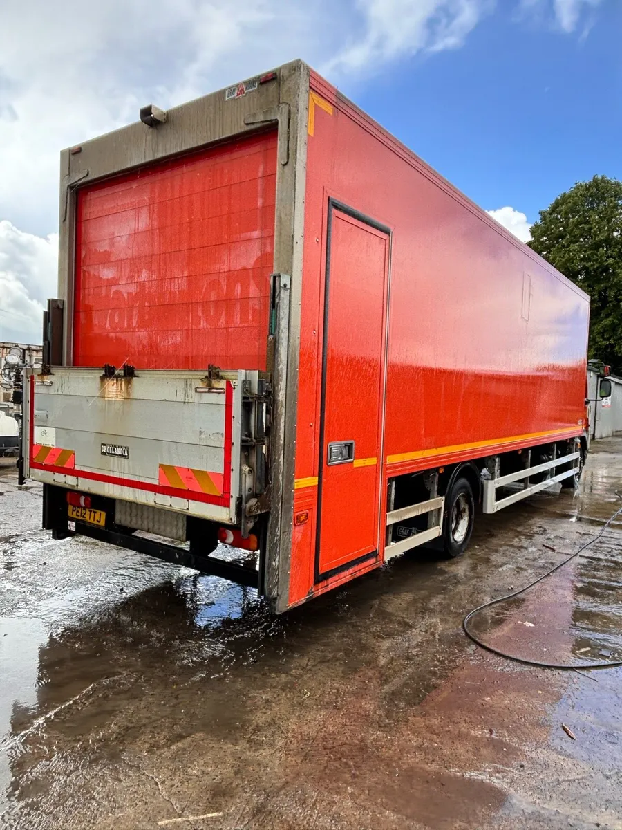 Daf LF box truck - Image 4