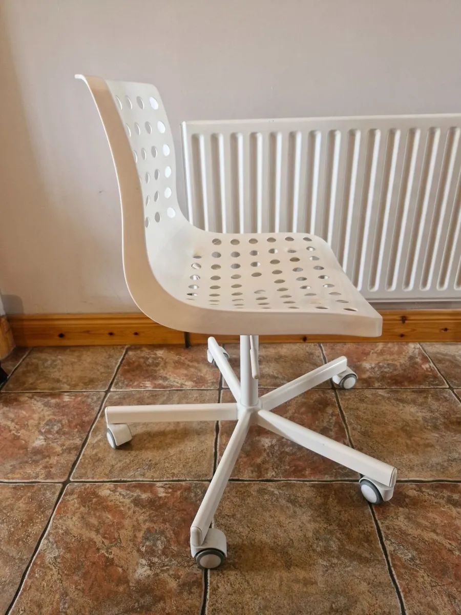 Office chair - Image 3