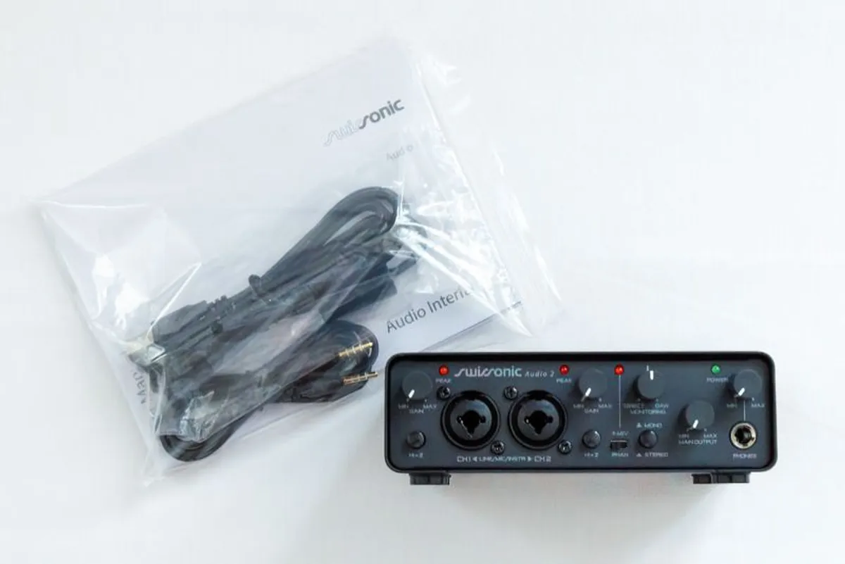 Swissonic Audio 2. Excellent Condition, complete with Manual & Cables - Image 1