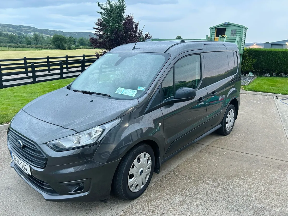 Van - Image 2