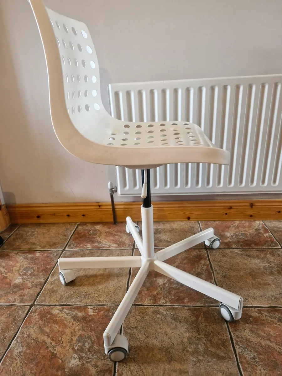 Office chair - Image 4