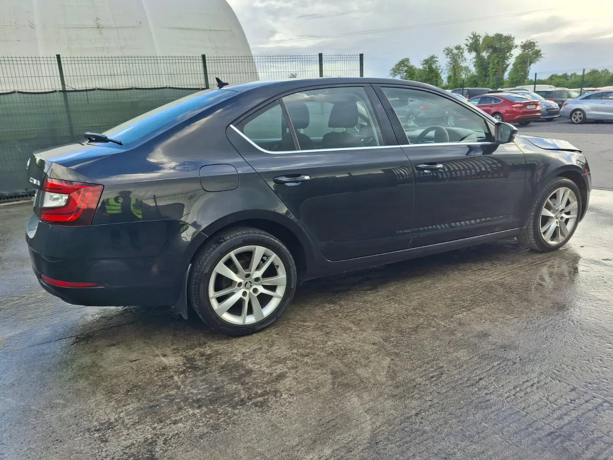 2018 Skoda Octavia  Tdi Light Damage - Image 3