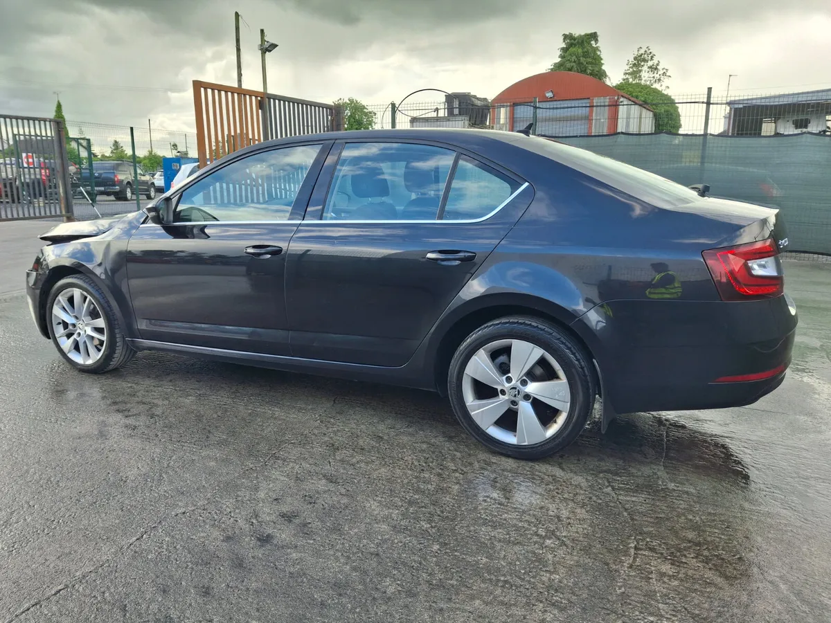 2018 Skoda Octavia  Tdi Light Damage - Image 4