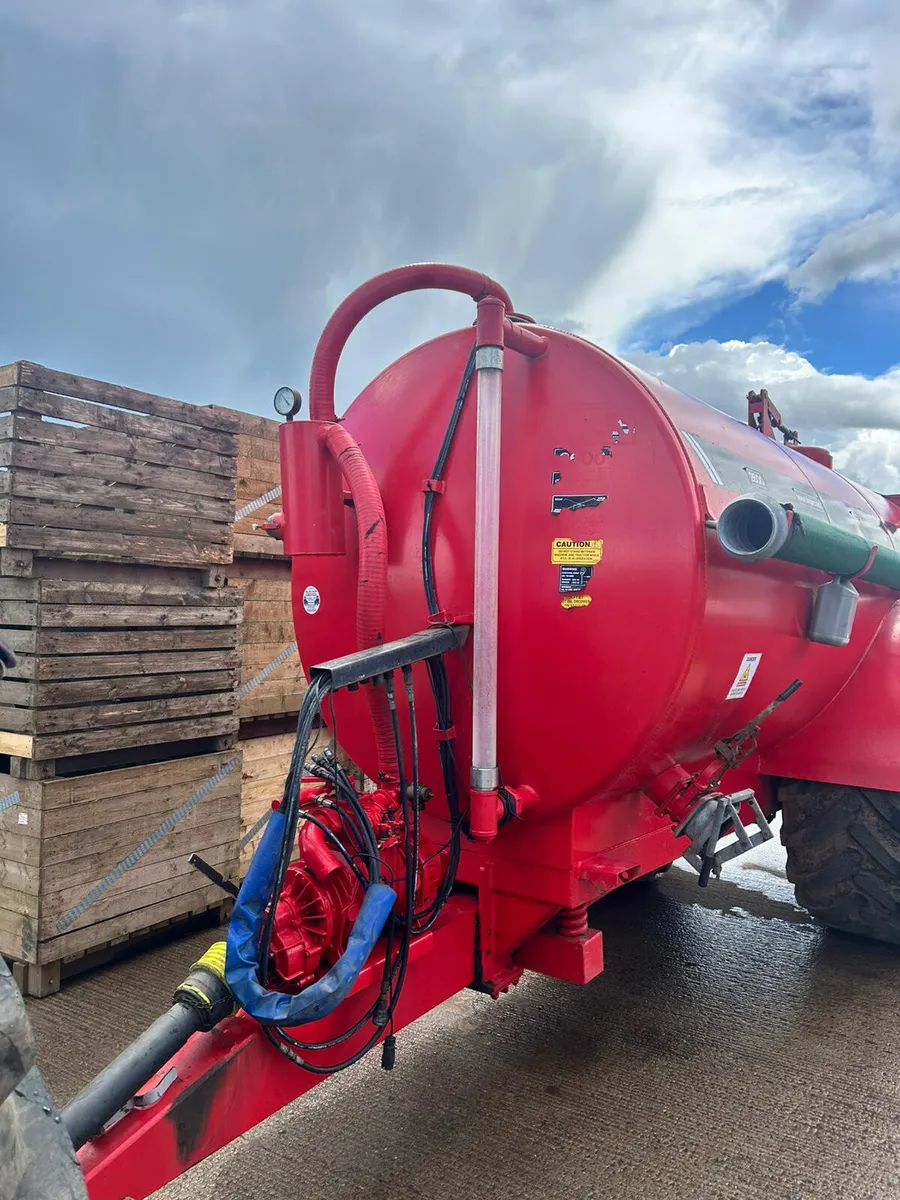 Used HiSpec 2600 Gal Tanker - Image 3
