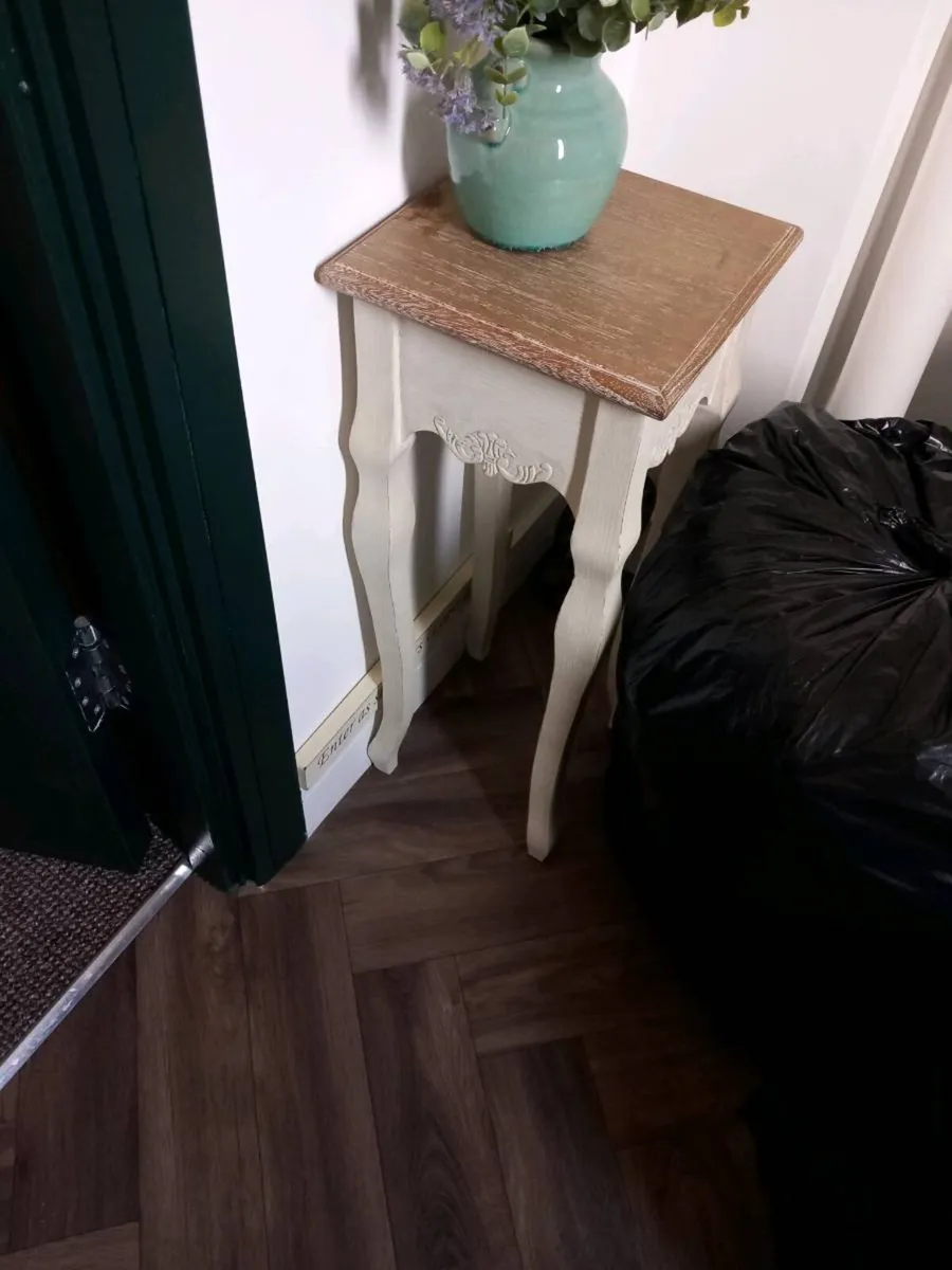 Plant stand