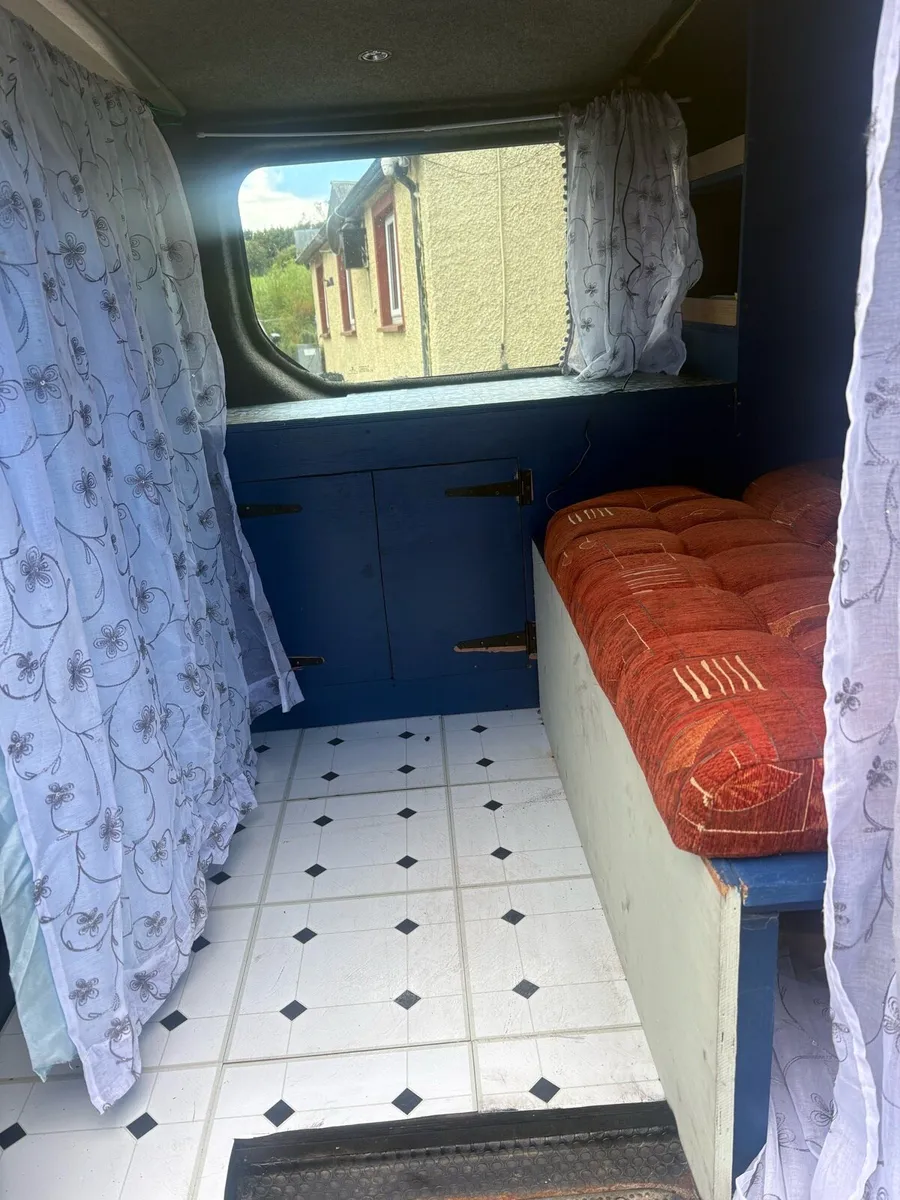 Renault traffic camper - Image 4