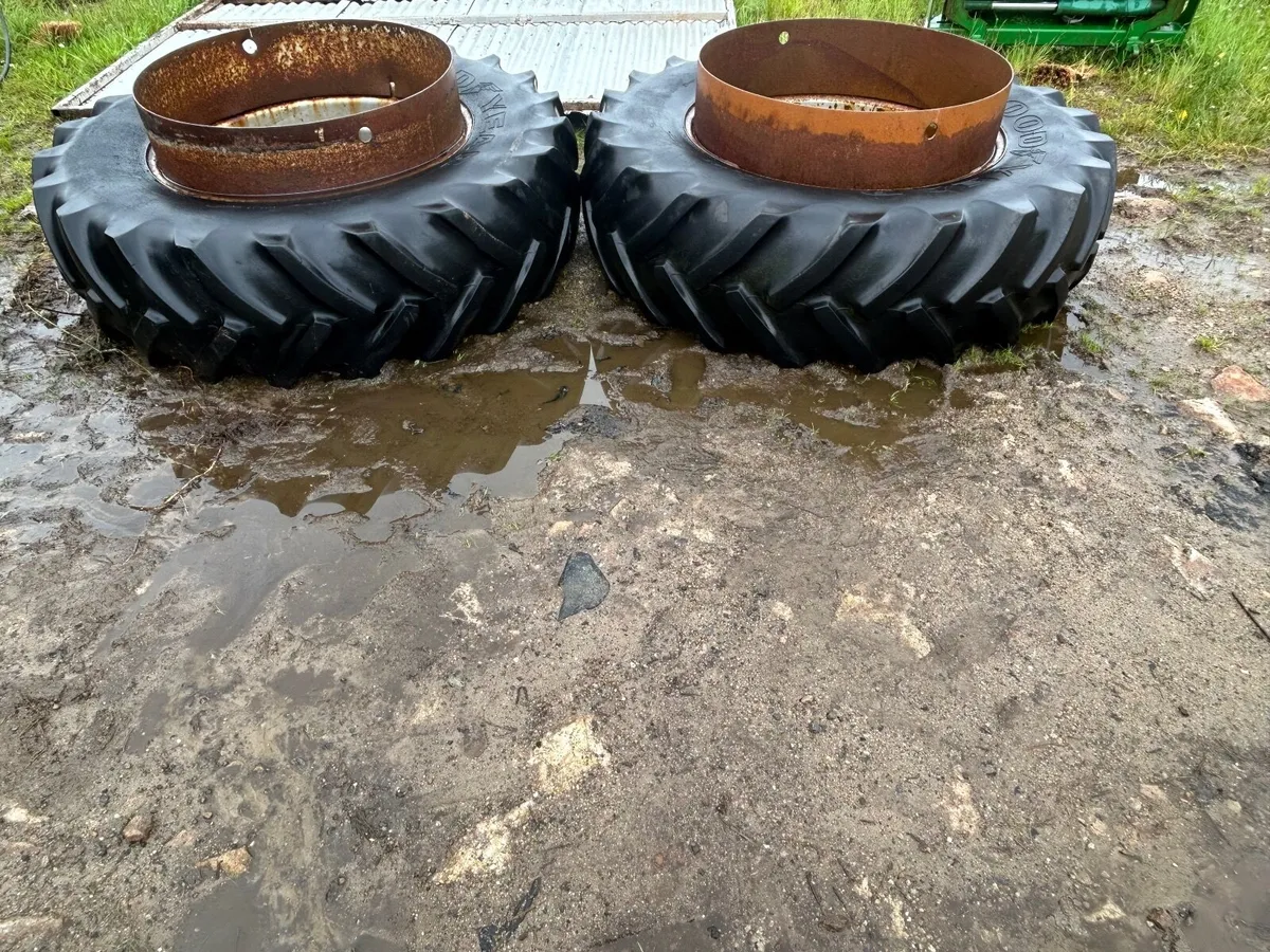 Dual wheels  18.4 R38 ,  Tyres 520/70/R34 - Image 4