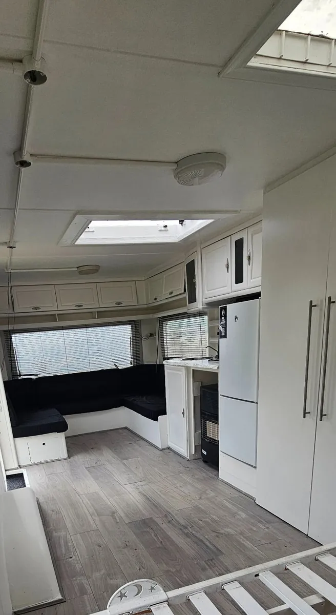 Project caravan - Image 1