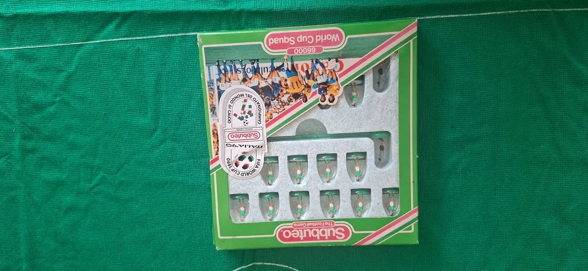 Subbuteo world cup italia 90 team . Boxed and in c - Image 2