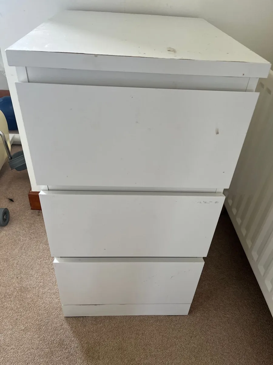 Small Chest of Drawers - Image 1
