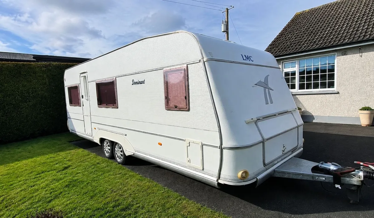 LMC Münsterland Dominant 655D 6-Berth Twin Axle - Image 1
