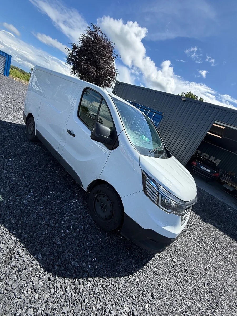 Renault Trafic - Image 2
